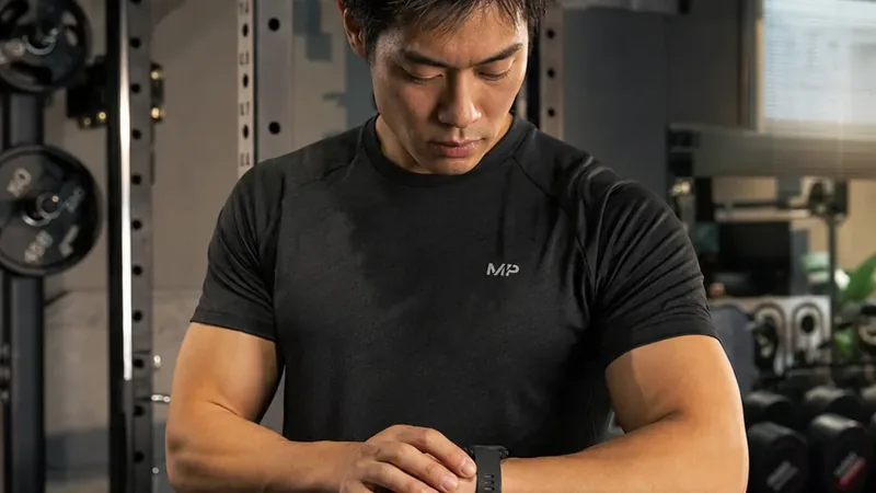 筋トレのタイミングはいつがベスト？時間帯別の効果と選び方を解説