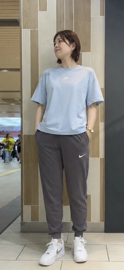 FIT STAGE 江坂店でのトレーニング後のお客様の全身写真